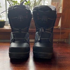 Salomon faction snowboard boots